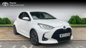 Used Toyota Yaris 1.5 VVT-h Design E-CVT Euro 6 (s/s) 5dr