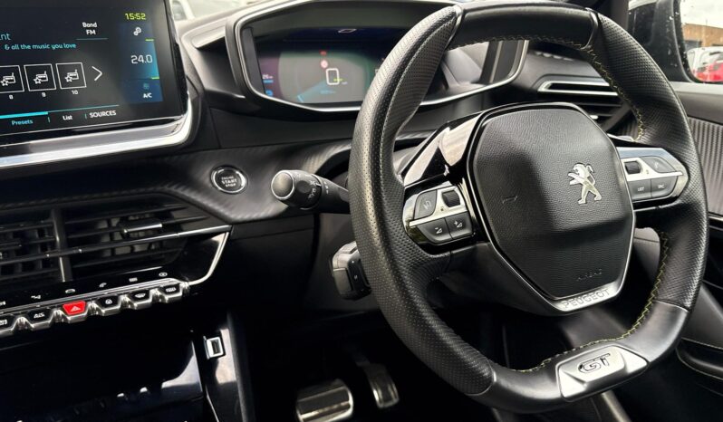 Used Peugeot 208 50kWh GT Auto 5dr full