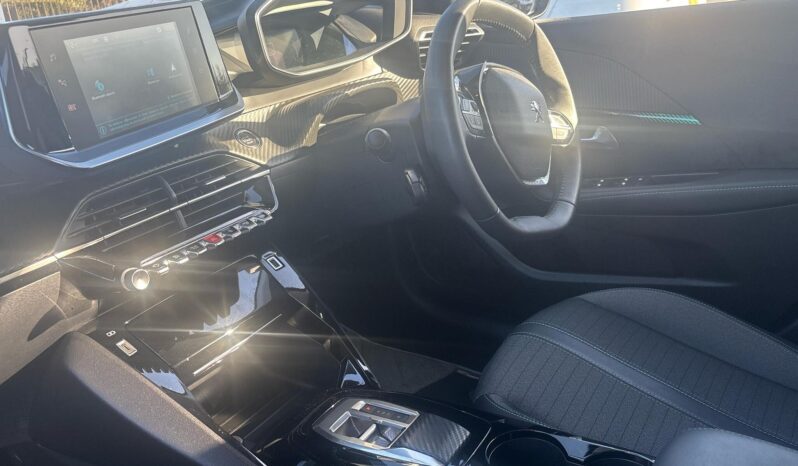 Used Peugeot 208 50kWh Allure Premium Auto 5dr (7kW Charger) full