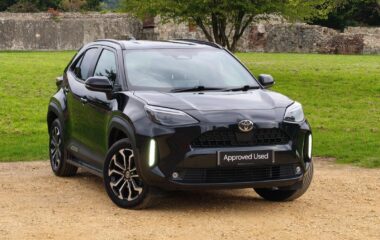 Used Toyota Yaris Cross 1.5 VVT-h Design E-CVT Euro 6 (s/s) 5dr