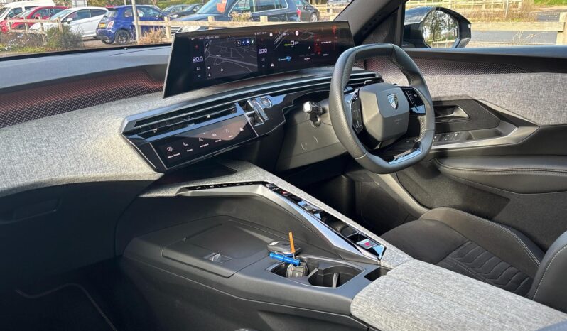 Used Peugeot 3008 73kWh GT Auto 5dr full