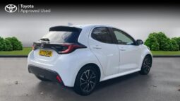 Used Toyota Yaris 1.5 VVT-h Design E-CVT Euro 6 (s/s) 5dr full