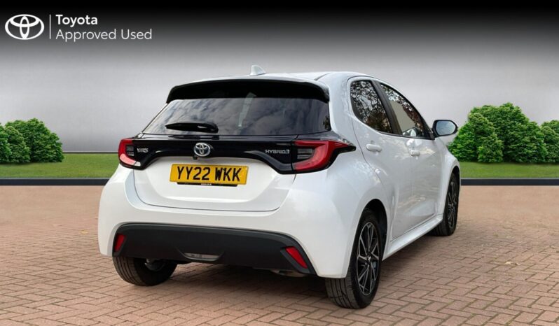 Used Toyota Yaris 1.5 VVT-h Design E-CVT Euro 6 (s/s) 5dr full