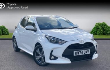 Used Toyota Yaris 1.5 VVT-h Icon E-CVT Euro 6 (s/s) 5dr