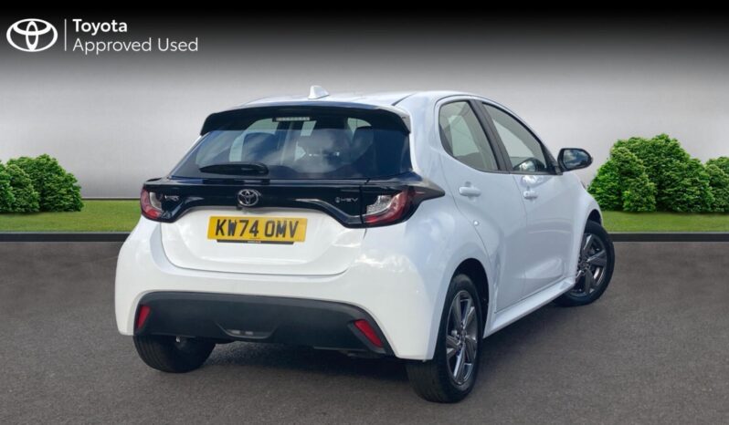 Used Toyota Yaris 1.5 VVT-h Icon E-CVT Euro 6 (s/s) 5dr full
