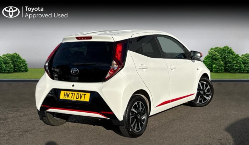 Used Toyota AYGO 1.0 VVT-i x-trend x-shift Euro 6 5dr (Safety Sense) full