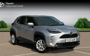 Used Toyota Yaris Cross 1.5 VVT-h Icon SUV 5dr Petrol Hybrid E-CVT Euro 6 (s/s) (116 ps)