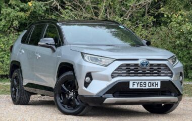 Used Toyota RAV-4 2.5 VVT-h Dynamic CVT 4WD Euro 6 (s/s) 5dr