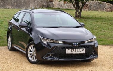 Used Toyota Corolla 1.8 VVT-h Icon Touring Sports CVT Euro 6 (s/s) 5dr