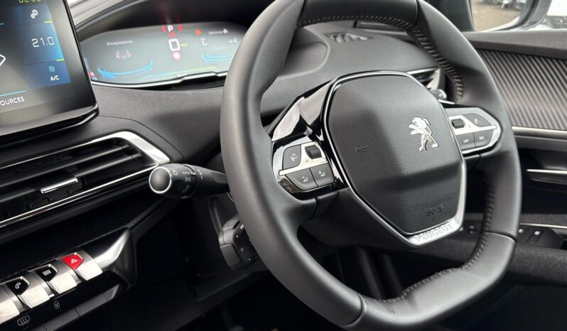 Used Peugeot 3008 1.6 12.4kWh Active Premium + e-EAT Euro 6 (s/s) 5dr full