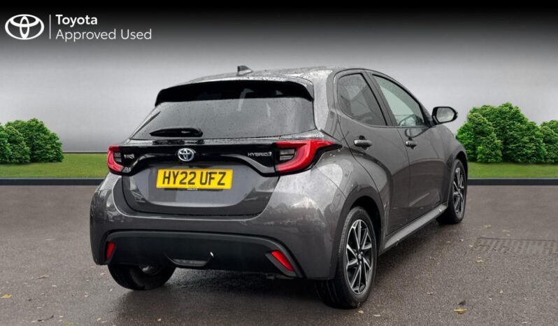 Used Toyota Yaris 1.5 VVT-h Design E-CVT Euro 6 (s/s) 5dr full