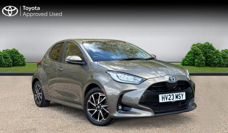 Used Toyota Yaris 1.5 VVT-h Design Hatchback 5dr Petrol Hybrid E-CVT Euro 6 (s/s) (116 ps) full
