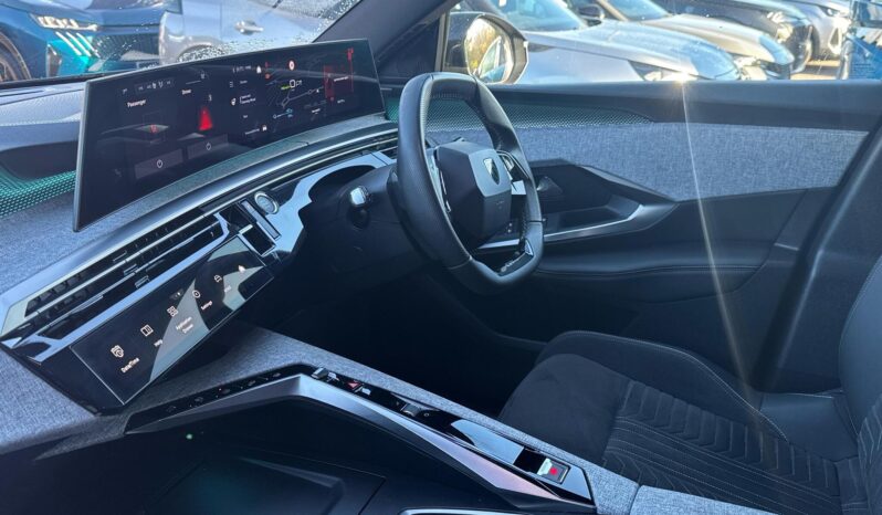 Used Peugeot 5008 73kWh GT Auto 5dr full