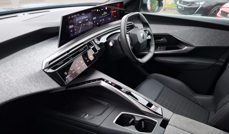 Used Peugeot 3008 73kWh Allure Auto 5dr full