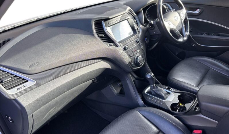 Used Hyundai Santa Fe 2.2 CRDi Blue Drive Endurance Edition Auto 4WD Euro 6 (s/s) 5dr (7 Seat) full