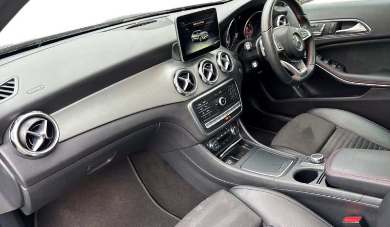 Used Mercedes-Benz GLA Class 2.1 GLA220d AMG Line (Premium Plus) 7G-DCT 4MATIC Euro 6 (s/s) 5dr full
