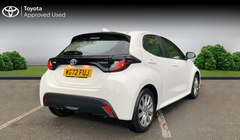 Used Toyota Yaris 1.5 VVT-h Icon E-CVT Euro 6 (s/s) 5dr full