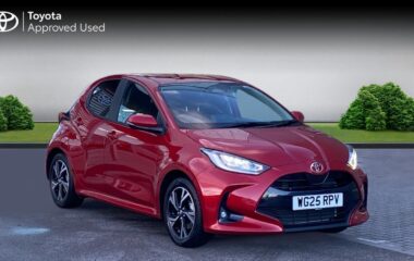 Used Toyota Yaris 1.5 VVT-h Design E-CVT Euro 6 (s/s) 5dr