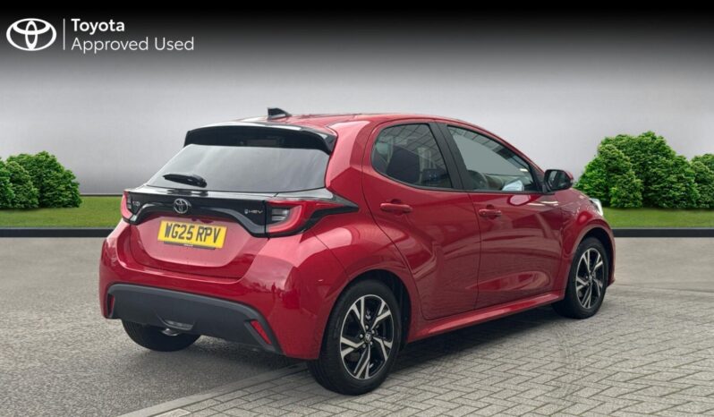 Used Toyota Yaris 1.5 VVT-h Design E-CVT Euro 6 (s/s) 5dr full