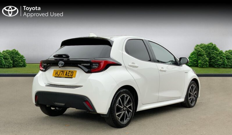 Used Toyota Yaris 1.5 VVT-h Design E-CVT Euro 6 (s/s) 5dr full