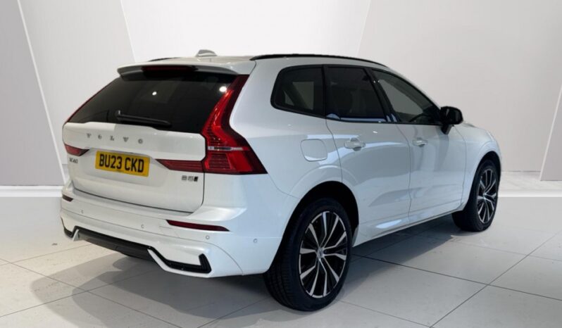 Used Volvo XC60 Plus, B5 AWD mild hybrid, Petrol, Dark full