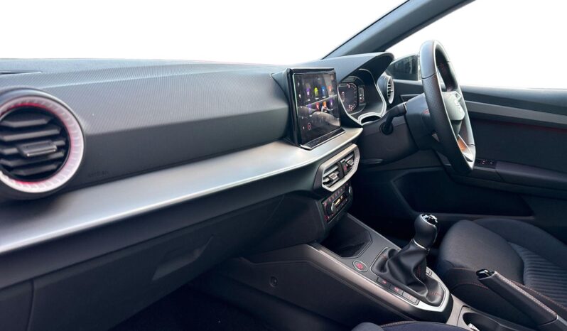 Used SEAT Arona 1.0 TSI 115 FR Black Edition 5dr full