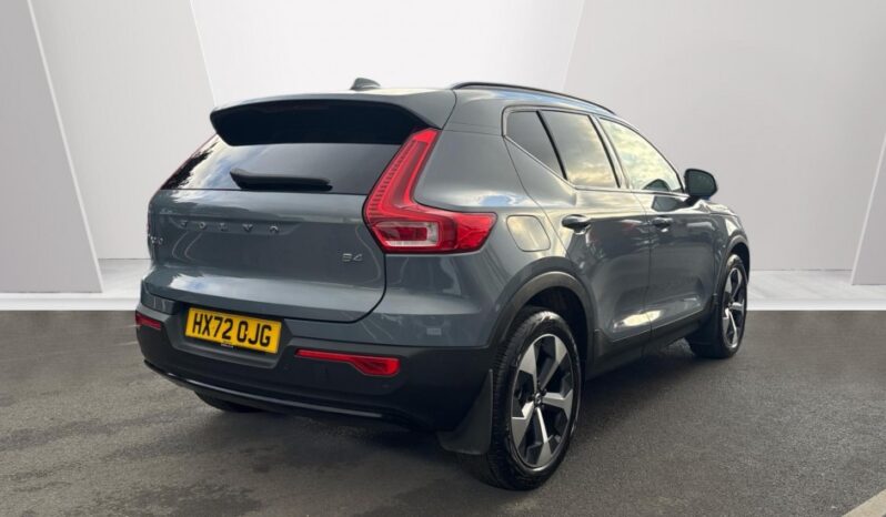 Used Volvo XC40 Ultimate, B4 mild hybrid, Petrol, Dark full