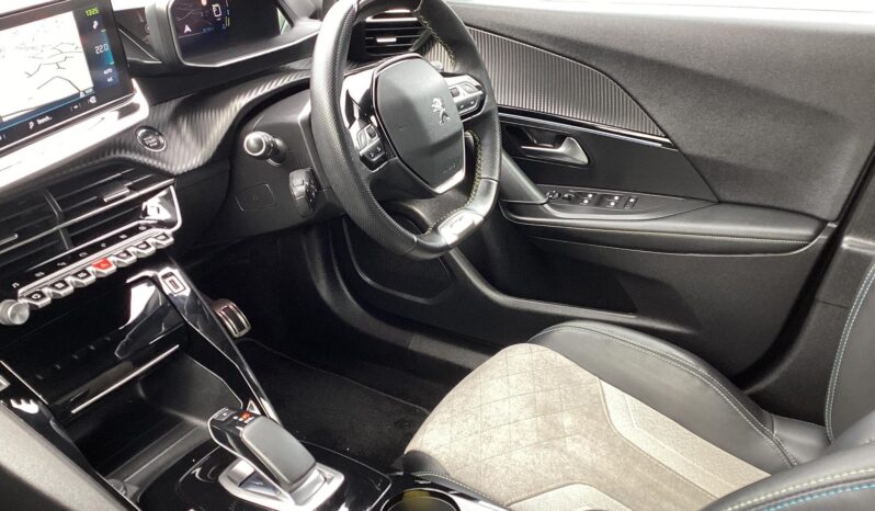 Used Peugeot 2008 50kWh GT Premium Auto 5dr full