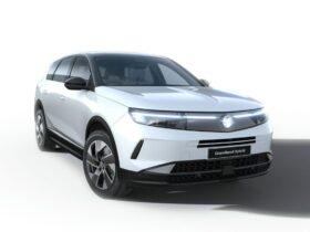 Used Vauxhall Grandland 1.2 MHEV Design SUV 5dr Petrol Hybrid e-DCT Euro 6 (s/s) (136 ps)