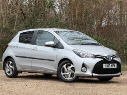 Used Toyota Yaris 1.5 VVT-h Icon Hatchback 5dr Petrol Hybrid E-CVT Euro 6 (101 ps) full