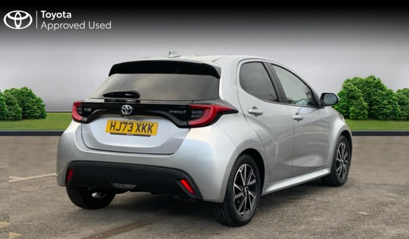 Used Toyota Yaris 1.5 VVT-h Design E-CVT Euro 6 (s/s) 5dr full