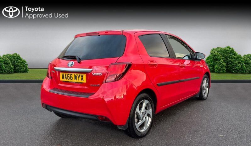 Used Toyota Yaris 1.5 VVT-h Icon E-CVT Euro 6 5dr full