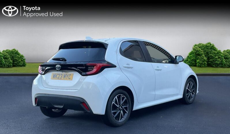 Used Toyota Yaris 1.5 VVT-h Design E-CVT Euro 6 (s/s) 5dr full