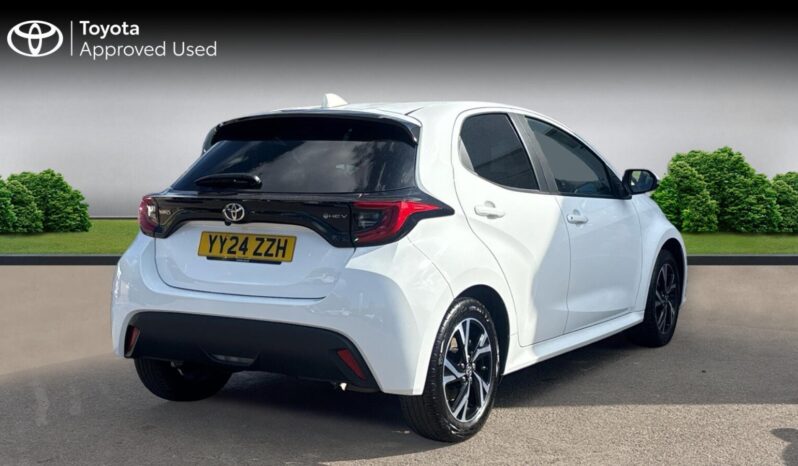 Used Toyota Yaris 1.5 VVT-h Design Hatchback 5dr Petrol Hybrid E-CVT Euro 6 (s/s) (116 ps) full