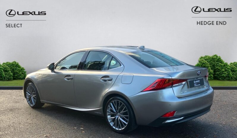 Used Lexus IS 2.5 300h Saloon 4dr Petrol Hybrid E-CVT Euro 6 (s/s) (223 ps) full