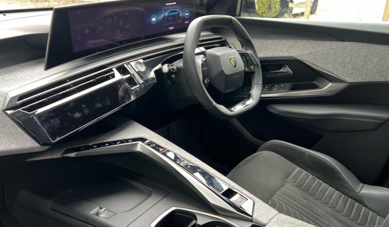 Used Peugeot 3008 73kWh GT Auto 5dr full