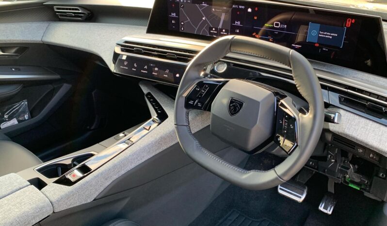 Used Peugeot 3008 73kWh Allure Auto 5dr full