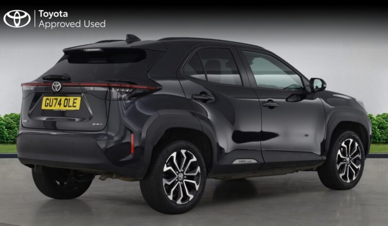 Used Toyota Yaris Cross 1.5 VVT-h Design E-CVT Euro 6 (s/s) 5dr full