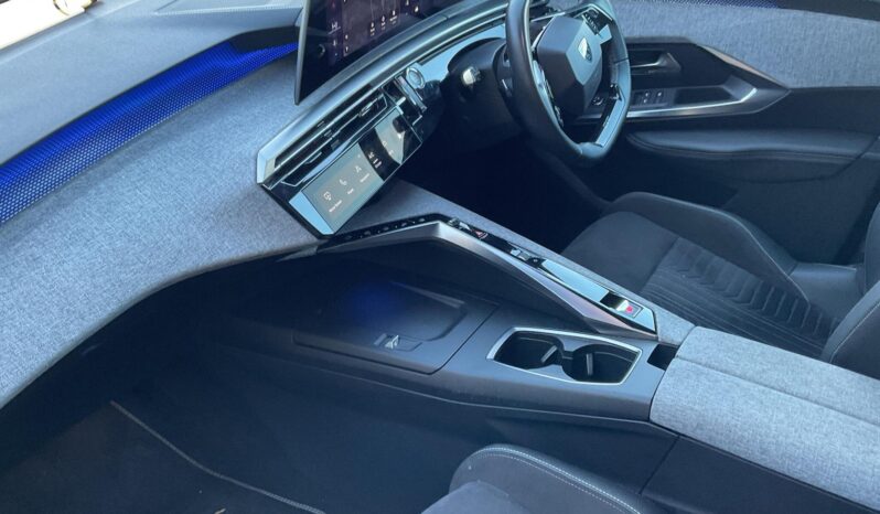 Used Peugeot 3008 73kWh GT Auto 5dr full