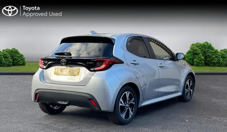 Used Toyota Yaris 1.5 VVT-h Design E-CVT Euro 6 (s/s) 5dr full