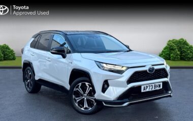 Used Toyota RAV-4 2.5 VVT 18.1kWh Dynamic CVT 4WD Euro 6 (s/s) 5dr