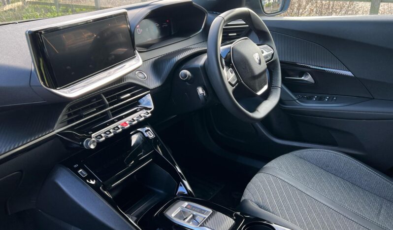 Used Peugeot 2008 50kWh Allure Auto 5dr (7kW Charger) full