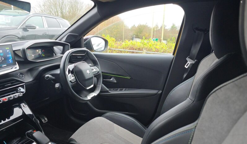 Used Peugeot 208 50kWh GT Auto 5dr full