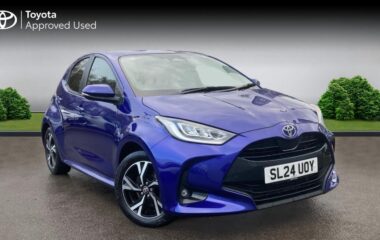 Used Toyota Yaris 1.5 VVT-h Design E-CVT Euro 6 (s/s) 5dr