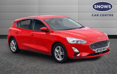 Used Ford Focus 1.0T EcoBoost Zetec Euro 6 (s/s) 5dr