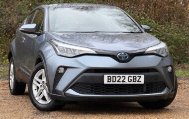 Used Toyota CHR 1.8 VVT-h GPF Icon SUV 5dr Petrol Hybrid CVT Euro 6 (s/s) (122 ps)