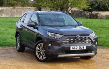 Used Toyota RAV-4 2.5 VVT-h Excel CVT Euro 6 (s/s) 5dr