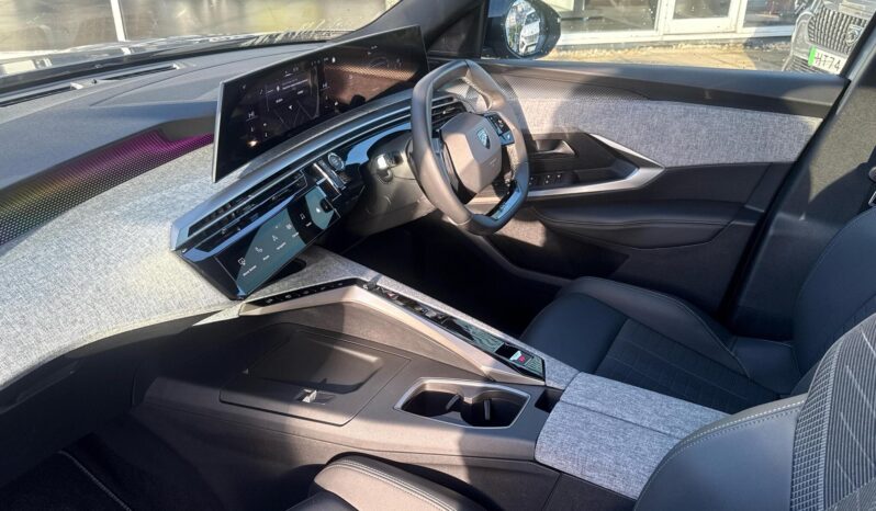 Used Peugeot 3008 73kWh GT Auto 5dr full