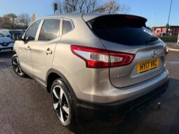 Used Nissan Qashqai 1.2 DIG-T N-Connecta XTRON 2WD Euro 6 (s/s) 5dr full
