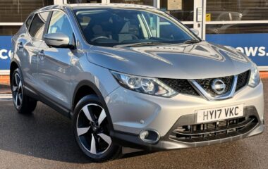 Used Nissan Qashqai 1.2 DIG-T N-Connecta XTRON 2WD Euro 6 (s/s) 5dr